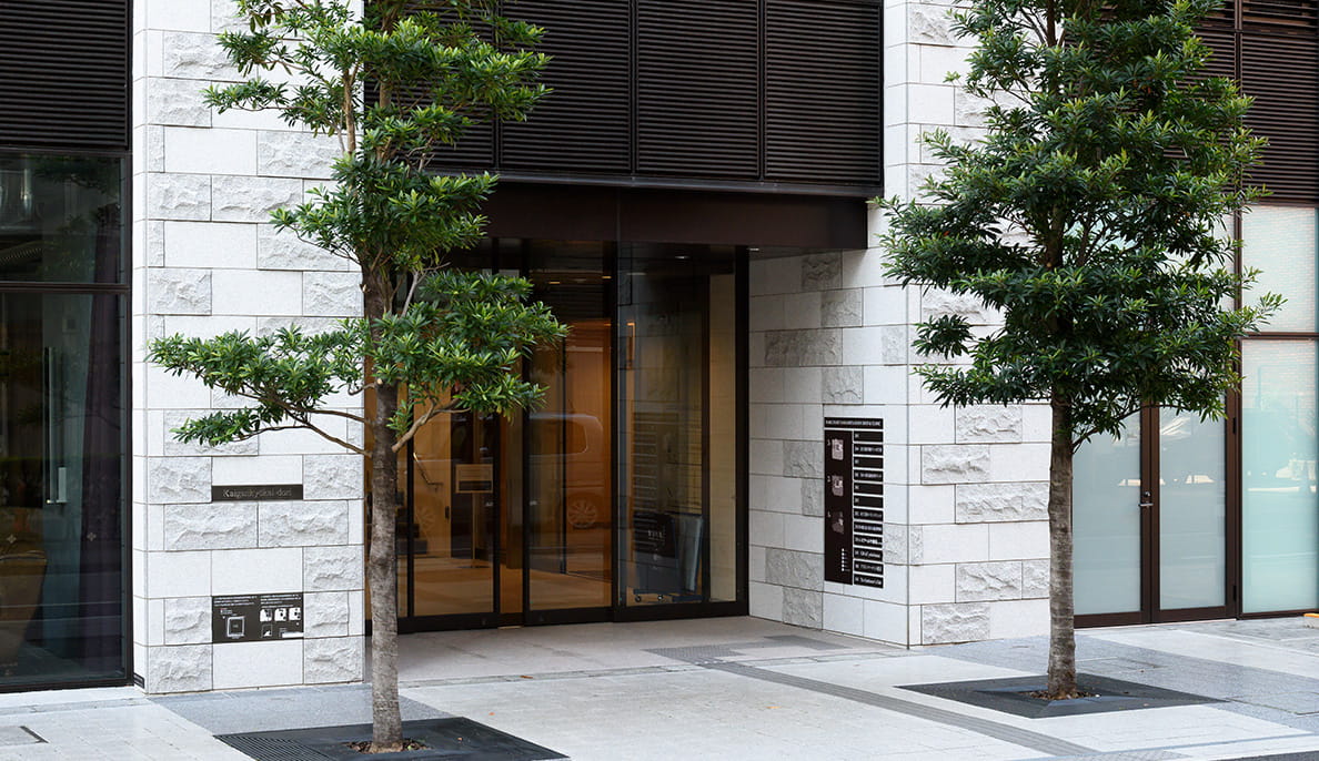 港大さん橋法律事務所　エントランス