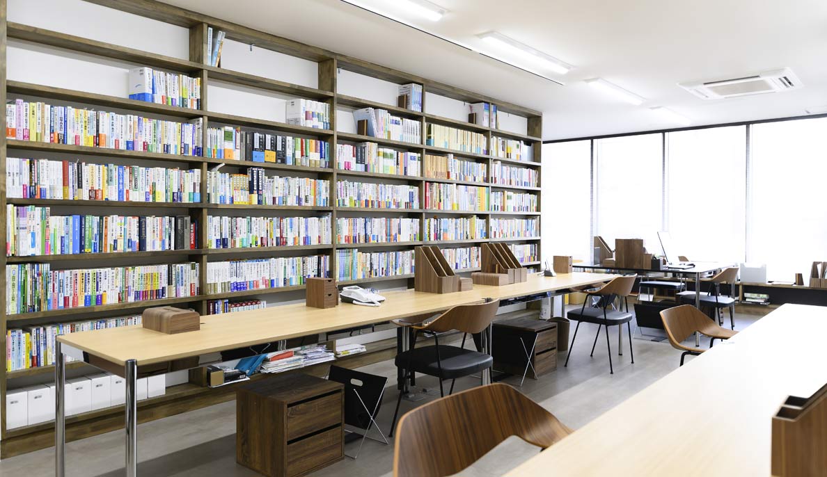 港大さん橋法律事務所　事務局